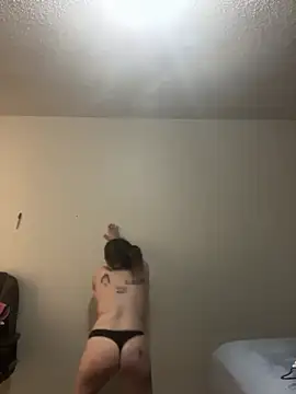 Snapshot of BuzzBunni69 chatting on 04/10/26, 09:41 BuzzBunni69 online show from 04/10/26, 09:41