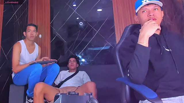 Stiben boy online show from 11/29/25, 04:04