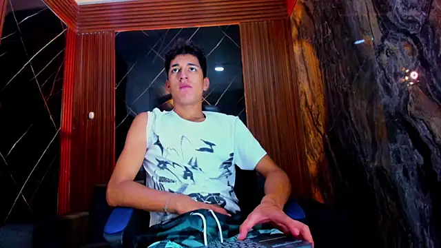 Snapshot of Stiben_boy chatting on 01/11/26, 11:59 Stiben boy online show from 01/11/26, 11:59