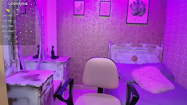 Megane whitte online show from 11/27/25, 07:27