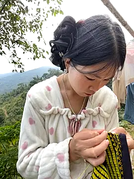 -mayhan11 online show from 10/28/25, 07:45