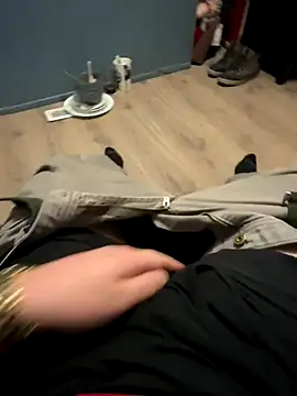 latenightguy online show from 10/24/25, 03:25