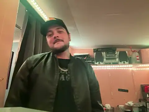 latenightguy online show from 02/15/26, 09:08