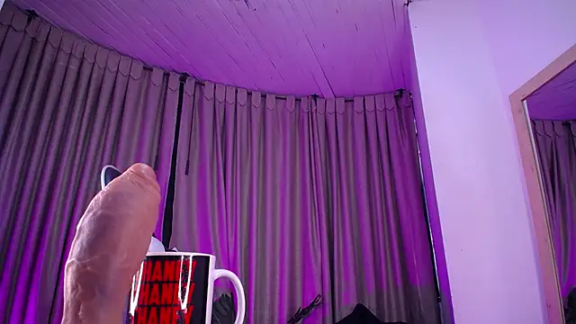 Tamararosses online show from 04/13/26, 01:27