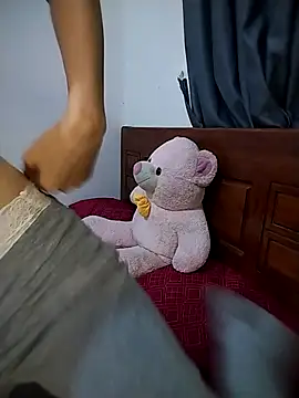 Quynhbabysexy online show from 02/12/26, 12:55