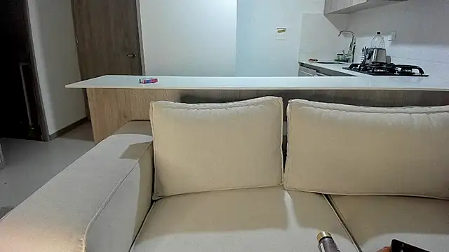 Snapshot of val69_ chatting on 10/09/25, 11:36 val69 online show from 10/09/25, 11:36