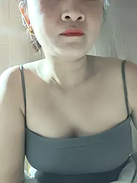 Paul-paul11 online show from 10/24/25, 02:13