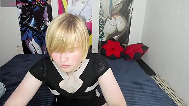 Cattie w  online show from 10/28/25, 01:20