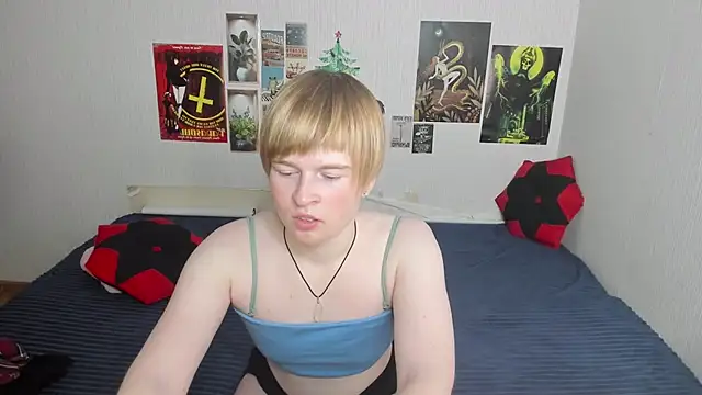 Cattie w  online show from 04/17/26, 01:08