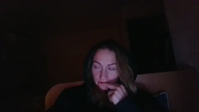 Snapshot of Thavione chatting on 01/31/26, 08:51 Thavione online show from 01/31/26, 08:51