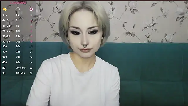 LeisaHopperstad online show from 07/03/26, 09:37