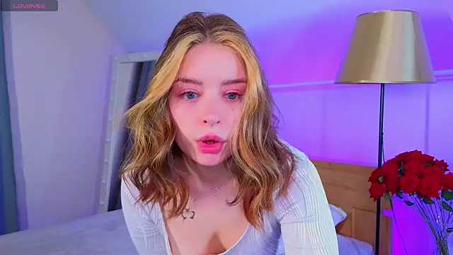  Amelia Shine  online show from 01/14/26, 02:06