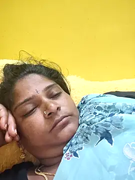 Snapshot of navyasree143 chatting on 09/27/25, 02:44 navyasree143 online show from 09/27/25, 02:44