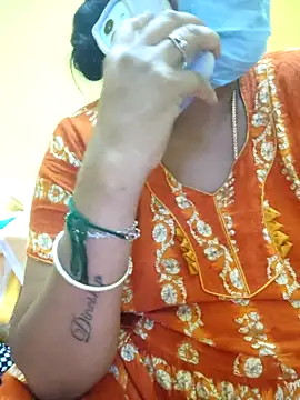 Snapshot of navyasree143 chatting on 10/05/25, 02:43 navyasree143 online show from 10/05/25, 02:43