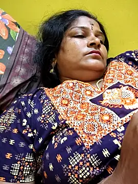 Snapshot of navyasree143 chatting on 10/08/25, 05:21 navyasree143 online show from 10/08/25, 05:21