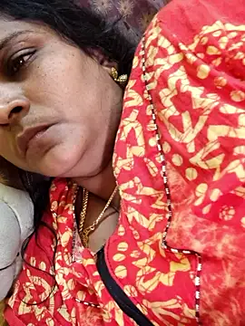 Snapshot of navyasree143 chatting on 10/24/25, 10:55 navyasree143 online show from 10/24/25, 10:55