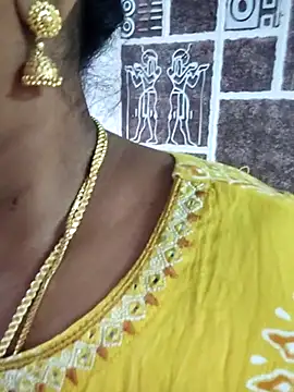 Snapshot of navyasree143 chatting on 10/27/25, 04:38 navyasree143 online show from 10/27/25, 04:38