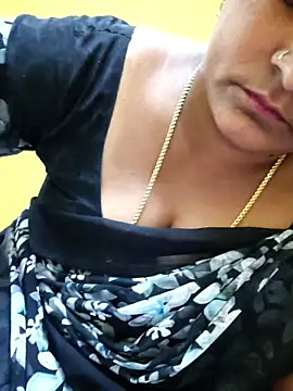 Snapshot of navyasree143 chatting on 11/01/25, 02:08 navyasree143 online show from 11/01/25, 02:08