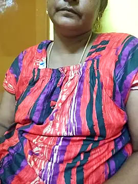 Snapshot of navyasree143 chatting on 11/06/25, 05:36 navyasree143 online show from 11/06/25, 05:36