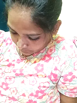 Snapshot of navyasree143 chatting on 11/12/25, 02:01 navyasree143 online show from 11/12/25, 02:01