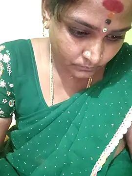 Snapshot of navyasree143 chatting on 11/19/25, 12:38 navyasree143 online show from 11/19/25, 12:38