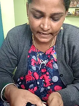 Snapshot of navyasree143 chatting on 11/30/25, 06:06 navyasree143 online show from 11/30/25, 06:06