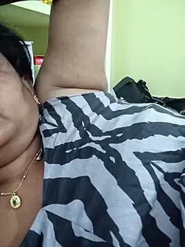 Snapshot of navyasree143 chatting on 03/20/26, 04:39 navyasree143 online show from 03/20/26, 04:39