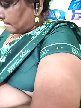 Snapshot of navyasree143 chatting on 03/27/26, 10:37 navyasree143 online show from 03/27/26, 10:37