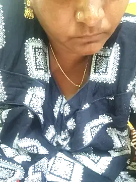 Snapshot of navyasree143 chatting on 03/29/26, 03:17 navyasree143 online show from 03/29/26, 03:17