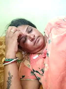 Snapshot of navyasree143 chatting on 04/16/26, 04:57 navyasree143 online show from 04/16/26, 04:57