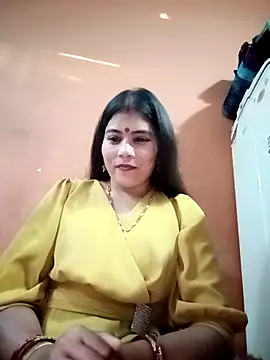 Snapshot of Sapna__wq1 chatting on 11/23/25, 10:48 Sapna wq1 online show from 11/23/25, 10:48