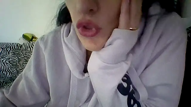 Estrella7x online show from 10/27/25, 07:45