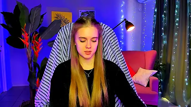 JuneWoods online show from 02/05/26, 07:24