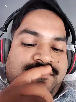 desiyouth94 online show from 11/18/25, 08:41