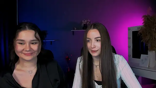 leslie bird online show from 10/01/25, 01:28