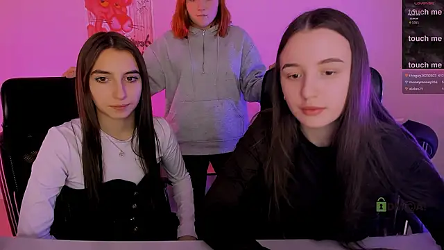 leslie bird online show from 02/10/26, 01:04