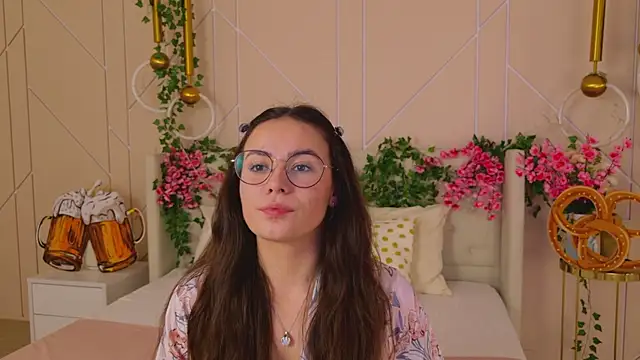 Snapshot of GabiBatista chatting on 10/01/25, 05:02 GabiBatista online show from 10/01/25, 05:02