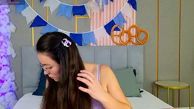 Snapshot of GabiBatista chatting on 10/02/25, 05:03 GabiBatista online show from 10/02/25, 05:03