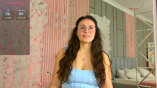 Snapshot of GabiBatista chatting on 11/12/25, 05:08 GabiBatista online show from 11/12/25, 05:08