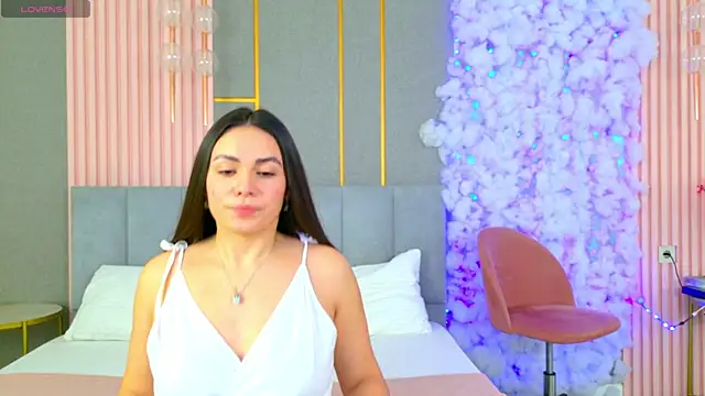 Snapshot of GabiBatista chatting on 11/15/25, 05:05 GabiBatista online show from 11/15/25, 05:05