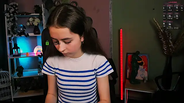 rebecca smile online show from 11/30/25, 12:42