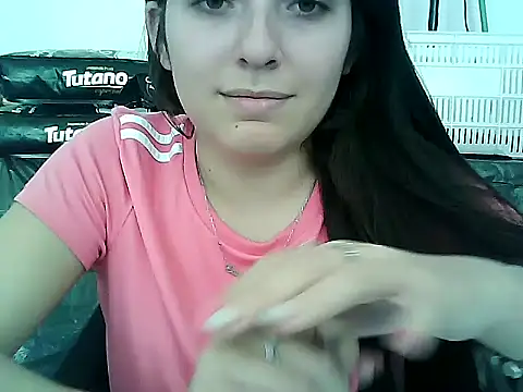 Snapshot of larj021bb chatting on 10/29/25, 04:20 larj021bb online show from 10/29/25, 04:20