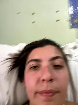 Snapshot of larj021bb chatting on 11/13/25, 03:55 larj021bb online show from 11/13/25, 03:55