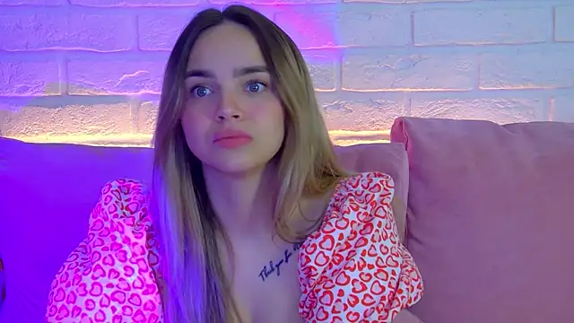 AnitaVenture online show from 10/05/25, 04:44