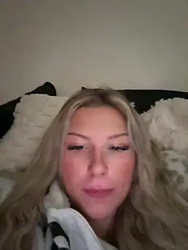 blondeeee online show from 04/04/26, 02:36