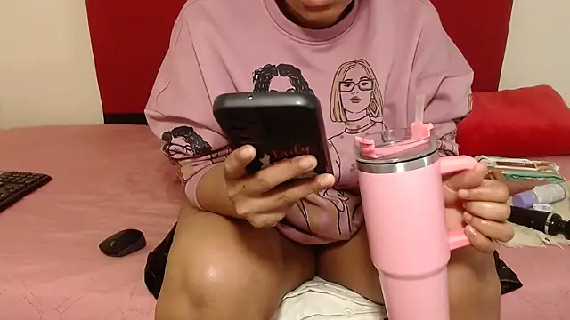 CurvyQueenx2 online show from 05/18/26, 07:14