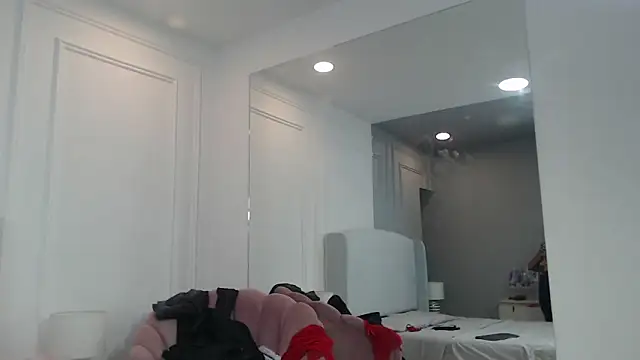 ChantalGarner online show from 10/16/25, 12:50