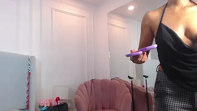 ChantalGarner online show from 11/26/25, 01:01