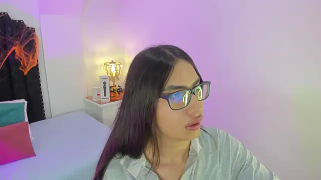 Snapshot of cherrylady_02 chatting on 11/01/25, 12:07 cherrylady 02 online show from 11/01/25, 12:07