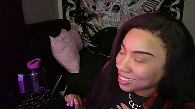 NeliaHexxen online show from 01/18/26, 08:40